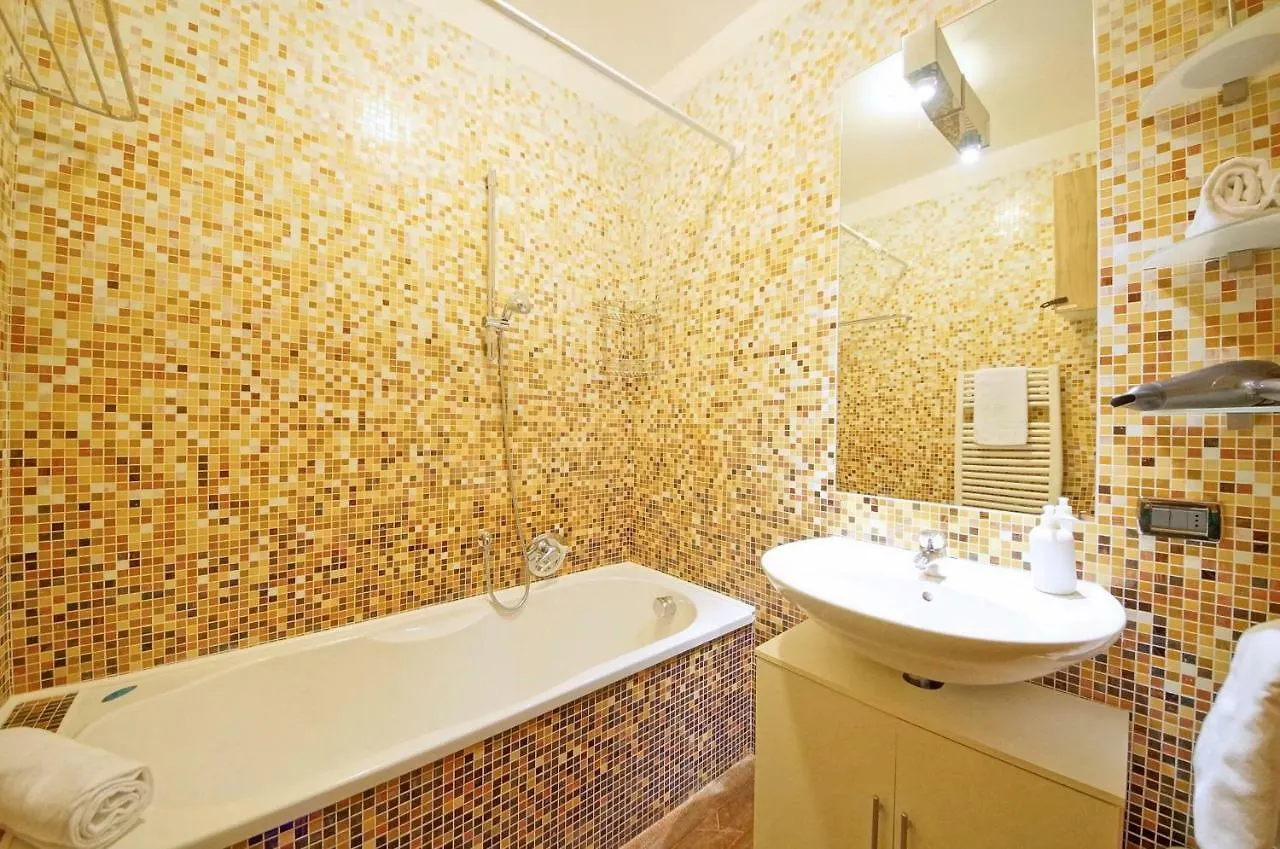 Dolcevita Apartments N 315 البندقية